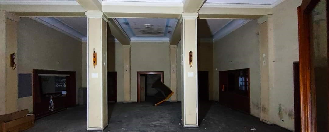 Das Bild zeigt das Foyer im Zustand bei der Schlüsselübergabe.